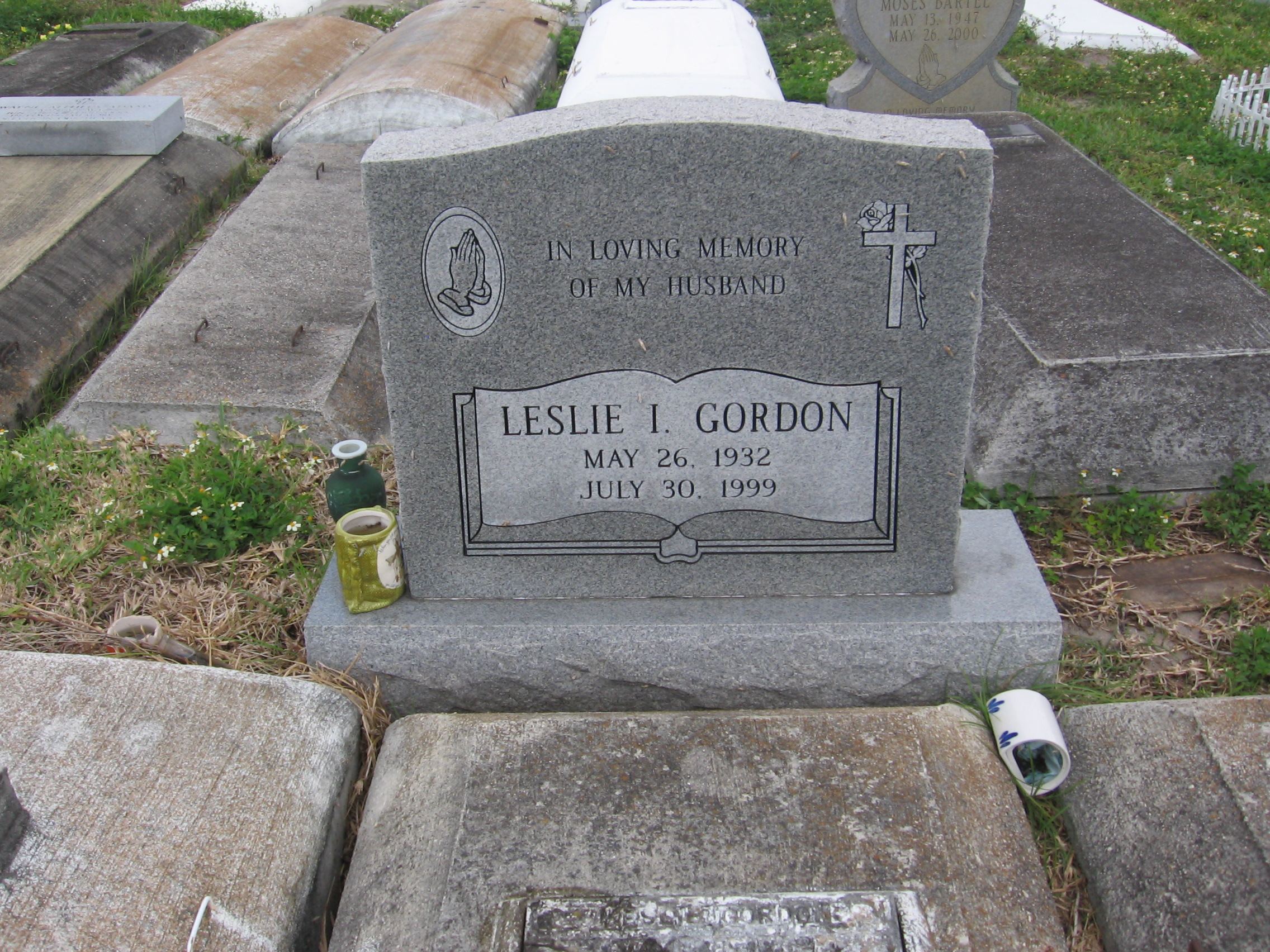 Leslie I Gordon