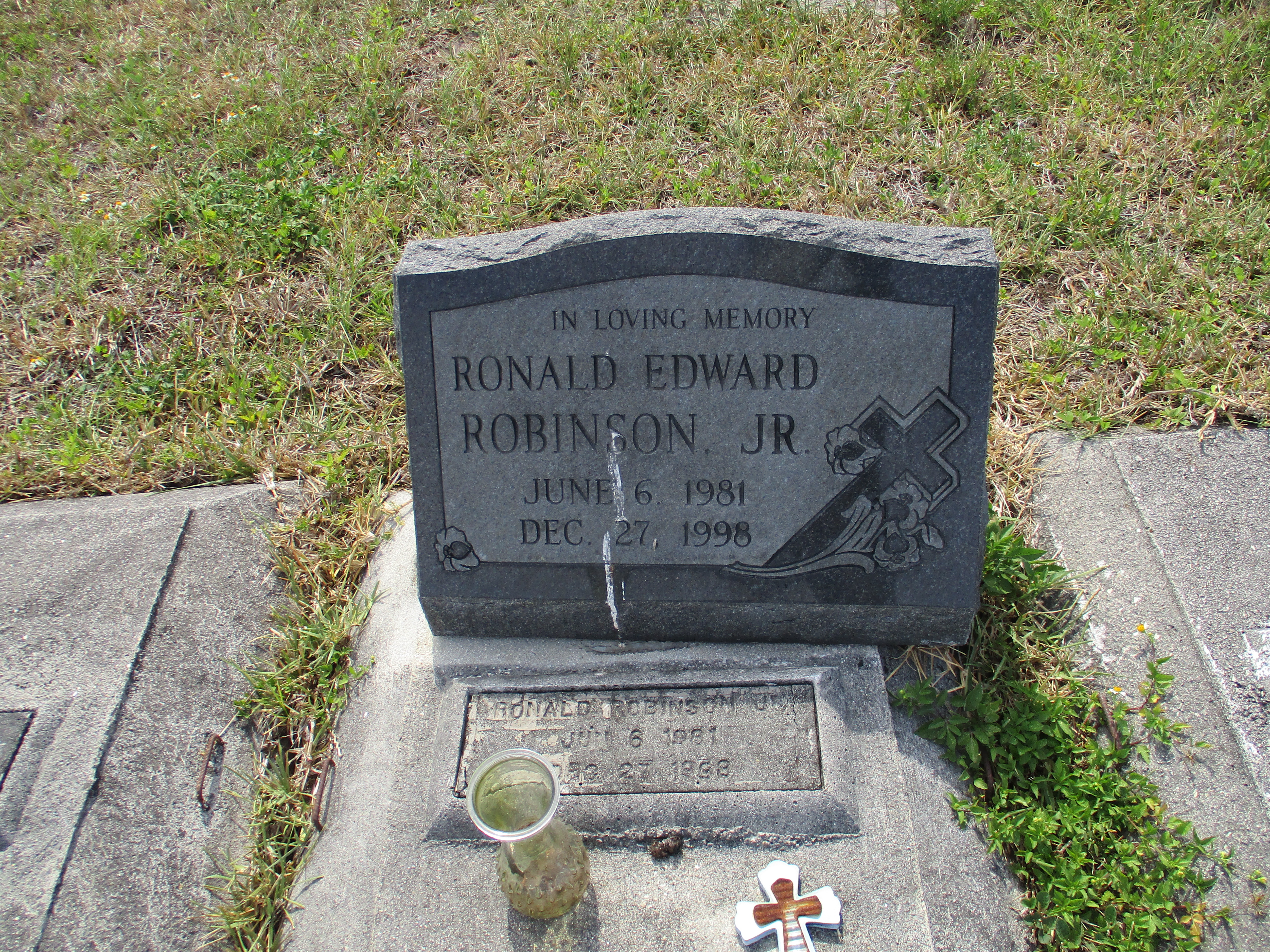 Ronald Edward Robinson, Jr